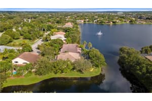 10370 NW 60th Pl, Parkland, FL 33076, Sold 12/07/21
