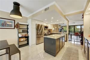 1100 SE 5th Ct, Pompano Beach, FL 33060, Sold 12/17/21