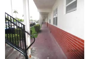20490 NW 7th Ave APT 8, Miami, FL 33169, Sold 02/03/22