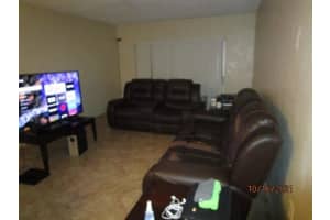 20490 NW 7th Ave APT 8, Miami, FL 33169, Sold 02/03/22