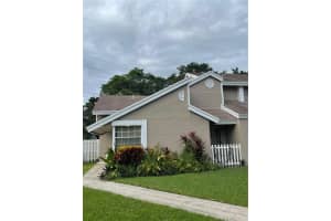 1011 SW 111th Way, Davie, FL 33324, Sold 01/11/22