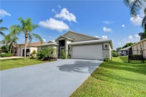 1035 Salmon Isle, Greenacres, FL 33413, Sold 12/10/21