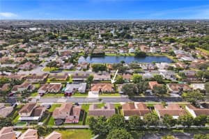 9538 NW 53rd St, Sunrise, FL 33351, Sold 11/29/21