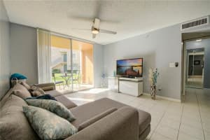 1270 Wildwood Lakes Blvd, Naples, FL 34104, Sold 11/22/21