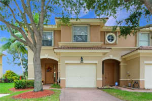 260 River Bluff Ln, Royal Palm Beach, FL 33411, Sold 11/30/21