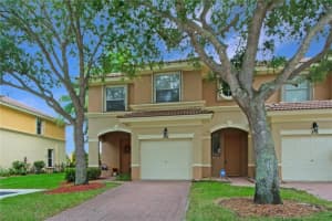 260 River Bluff Ln, Royal Palm Beach, FL 33411, Sold 11/30/21