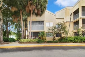 5720 Rock Island Rd, Tamarac, FL 33319, Sold 12/02/21