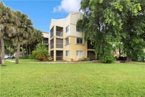5720 Rock Island Rd, Tamarac, FL 33319, Sold 12/02/21