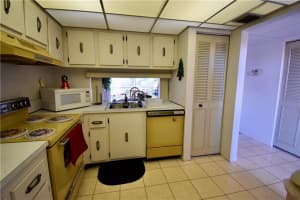 8838 W McNab Rd, Tamarac, FL 33321, Sold 12/17/21