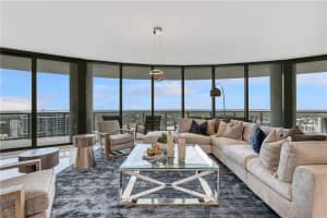 100 E Las Olas Blvd #2401, Fort Lauderdale, FL 33301, Sold 11/30/21