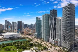 Marquis Residences, 1100 Biscayne Blvd, Miami, FL 33130, Sold 04/06/22