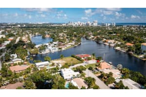 2215 NE 19th St, Fort Lauderdale, FL 33305, Sold 01/21/22
