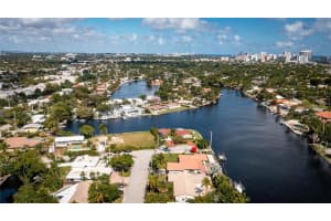 2215 NE 19th St, Fort Lauderdale, FL 33305, Sold 01/21/22