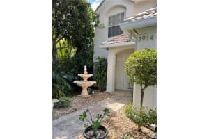 3914 Jasmine Ln, Coral Springs, FL 33065, Sold 12/03/21