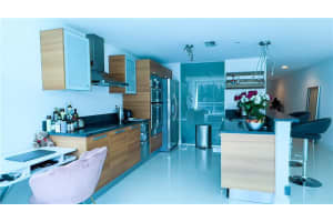 2950 NE 188th St, Miami, FL 33180, Sold 02/14/22