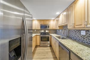 207 NW 45th Ave, Deerfield Beach, FL 33442, Sold 11/30/21