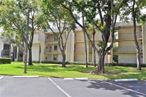 7650 W McNab Rd, Tamarac, FL 33321, Sold 05/05/22