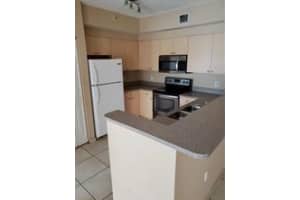 7980 N Nob Hill Rd, Tamarac, FL 33321, Sold 02/18/22
