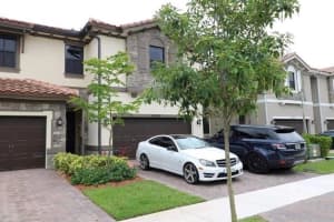 9586 Town Parc Cir S, Parkland, FL 33076, Sold 02/24/22