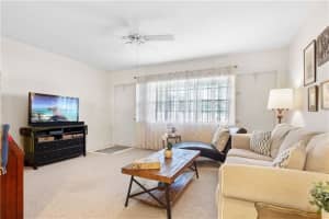2453 NE 51st St APT D104, Fort Lauderdale, FL 33308, Sold 12/10/21