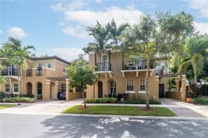 8726 Blaze Ct, Cooper City, FL 33328, Sold 12/16/21
