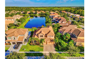 9167 Oak Alley Dr, Lake Worth, FL 33467, Sold 01/27/22