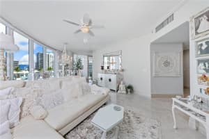 333 Las Olas Way, Fort Lauderdale, FL 33301, Sold 03/01/22