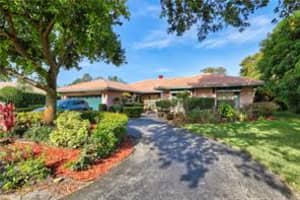 10499 NW 2nd St, Coral Springs, FL 33071, Sold 04/11/22