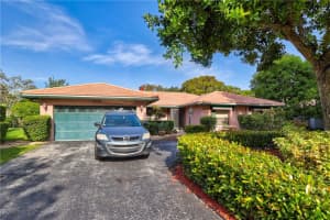 10499 NW 2nd St, Coral Springs, FL 33071, Sold 04/11/22