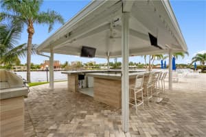 6239 Bay Club Dr, Fort Lauderdale, FL 33308, Sold 01/28/22