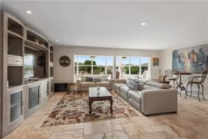 818 SE 4th St, Fort Lauderdale, FL 33301, Sold 02/09/22