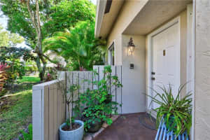 2194 Discovery Cir W, Deerfield Beach, FL 33442, Sold 12/21/21