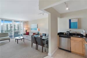 2670 E Sunrise Blvd, Fort Lauderdale, FL 33304, Sold 02/07/22