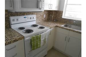 541 Blue Heron Dr, Hallandale Beach, FL 33009, Sold 01/04/22