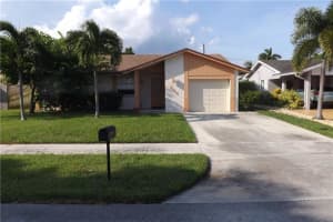 3265 SW 2nd St, Deerfield Beach, FL 33442, Sold 01/04/22