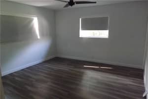 3265 SW 2nd St, Deerfield Beach, FL 33442, Sold 01/04/22