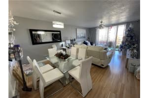 6950 NW 186th St, Hialeah, FL 33015, Sold 02/16/22