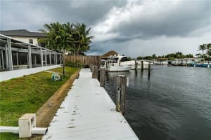 718 Shore Dr, Boynton Beach, FL 33435, Sold 12/01/21