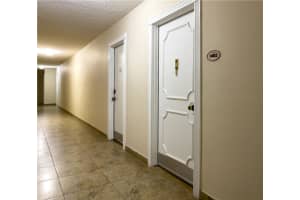 MLS# F10307067, Hollywood, Florida 33019