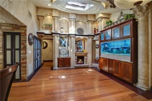 19845 NW 54th Ave, Miami Gardens, FL 33055, Sold 12/10/21