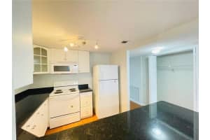 500 Executive Center Dr #4b, West Palm Beach, FL 33401, Sold 12/20/21