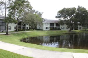 601 Sabal Ridge Cir, Palm Beach Gardens, FL 33418, Sold 12/08/21