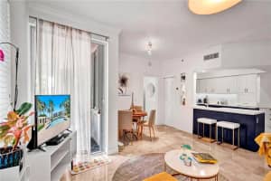 3165 NE 184th St, Aventura, FL 33160, Sold 12/29/21