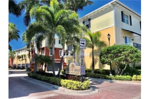2287 NE 9th Ave, Wilton Manors, FL 33305, Sold 12/13/21