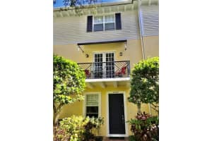 2287 NE 9th Ave, Wilton Manors, FL 33305, Sold 12/13/21
