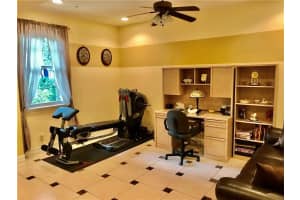 2287 NE 9th Ave, Wilton Manors, FL 33305, Sold 12/13/21