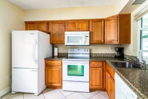 5726 NW 85th Terrace, Tamarac, FL 33321, Sold 01/11/22