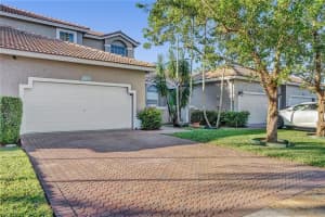 2441 E Aragon Blvd, Sunrise, FL 33313, Sold 12/20/21