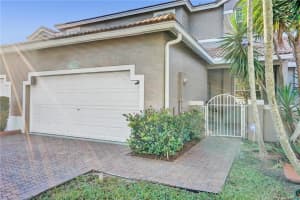 2441 E Aragon Blvd, Sunrise, FL 33313, Sold 12/20/21