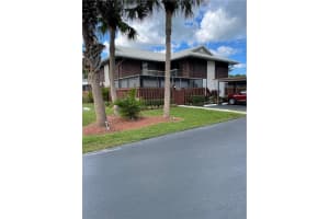 702 SE Camelot Gardens Blvd, Port St. Lucie, FL 34952, Sold 12/13/21